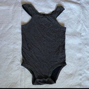 Kids bundles 6/$12— 18mo baby body suit